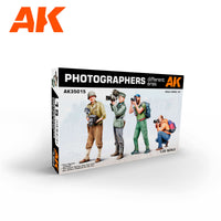 AK Interactive 1/35 Photographers (Different Eras) (Special Order)
