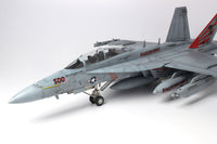 Platz x Italeri 1/48 U.S. Navy Electronic Warfare Aircraft EA-18G Growler 'VAQ-141 Shadowhawks' (Special Order)