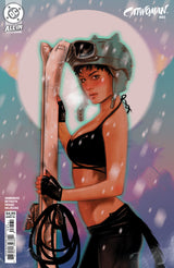 CATWOMAN #83 SWEATER WEATHER (Special Order)