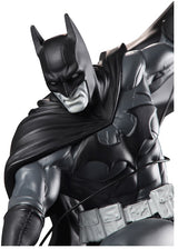DC DIRECT - BATMAN BLACK & WHITE - BATMAN BY INHYUK LEE (RESIN) (Special Order)