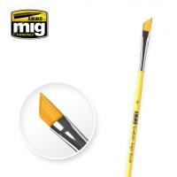 Ammo Mig Synthetic Angle Brush, 6 (Special Order)