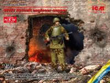 ICM 1/16 WW2 Soviet assault engineer-sapper (100% new molds) (Special Order)
