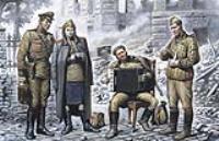 ICM 1/35 May 1945 (4 figures - 1 officer, 2 soldiers, 1 military servicewoman) (Special Order)