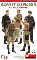 MiniArt 1/35 Soviet Officers at Field Briefing. Special Edition (Special Order)