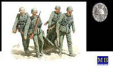 MASTER BOX 1/35 Casualty Evacuation, German Infantry, Stalingrad, Summer 1942 (Special Order)
