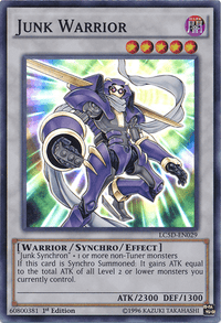 Junk Warrior [LC5D-EN029] Super Rare - POKÉ JEUX